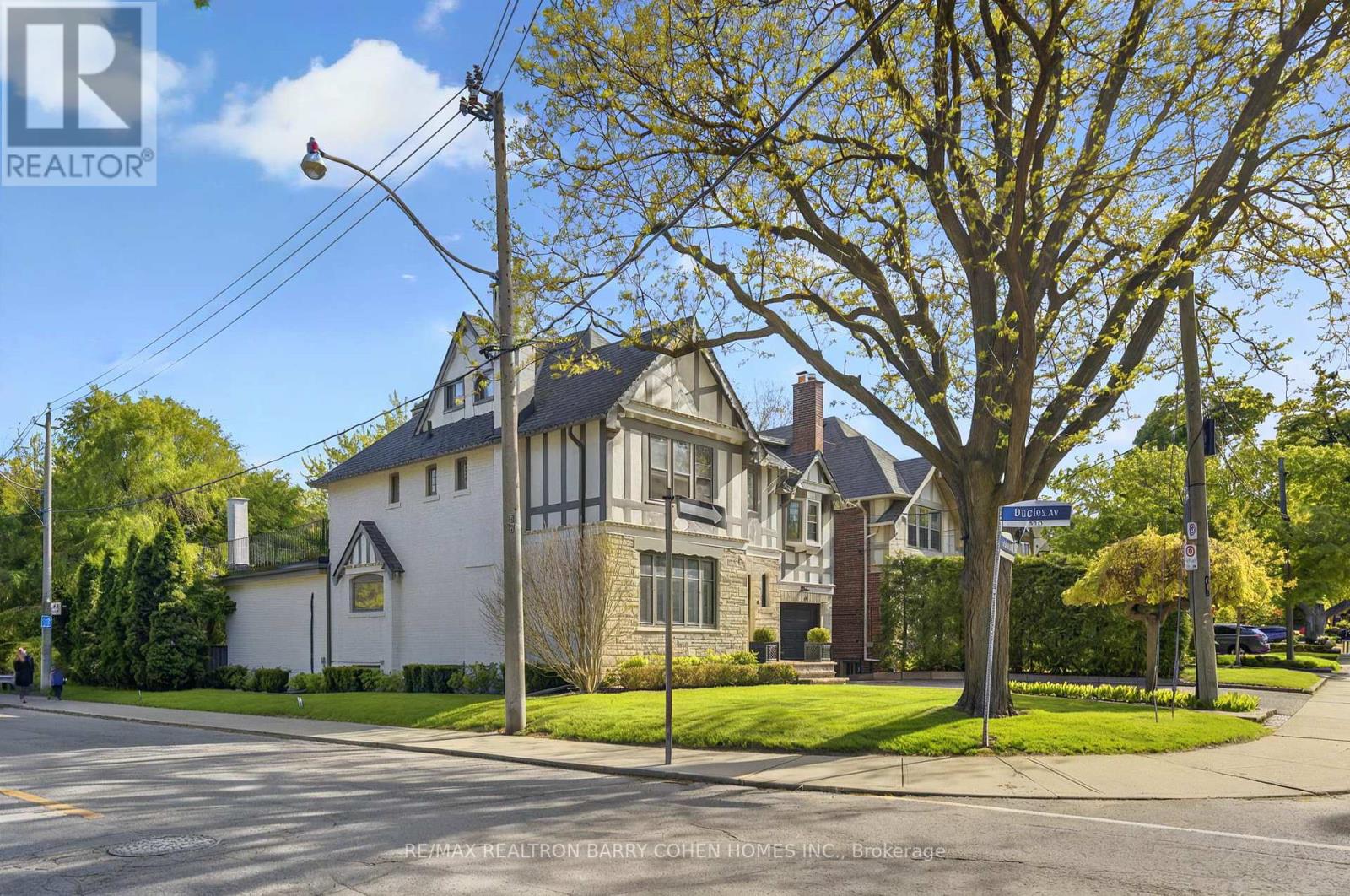 Property at 67 CHATSWORTH DRIVE image 2