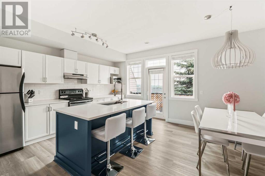 Property at 25, 35 Springborough Boulevard SW image 3