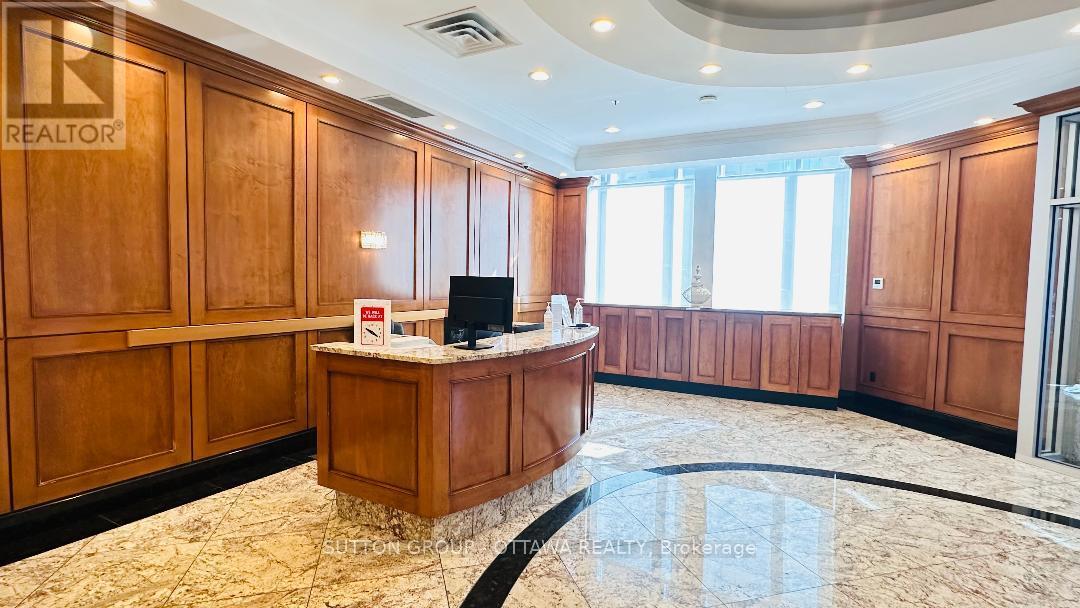 706 - 242 Rideau Street, Ottawa, Ontario  K1N 0B7 - Photo 2 - X12222175