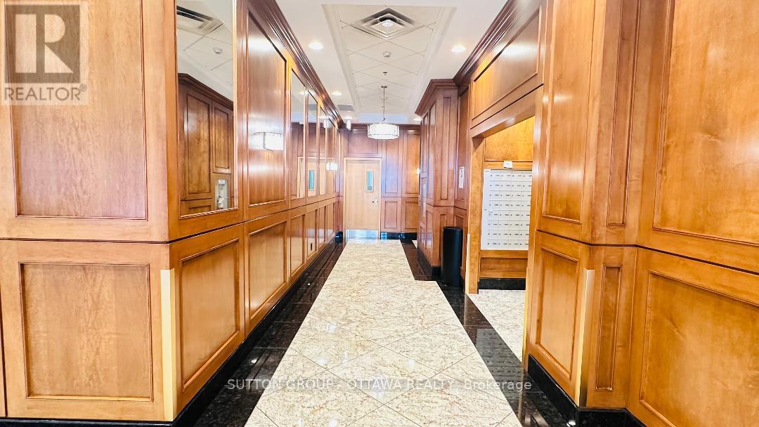 706 - 242 Rideau Street, Ottawa, Ontario  K1N 0B7 - Photo 6 - X12222175