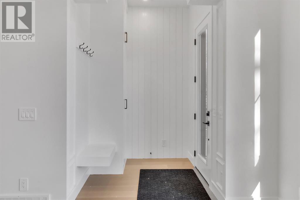Property at 644 25 Avenue NW image 5
