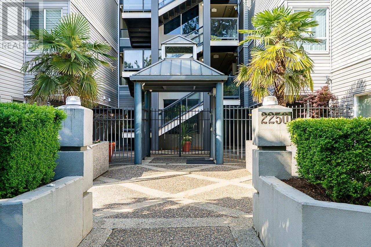 102 2250 SE MARINE DRIVE, vancouver, British Columbia V5P2S2