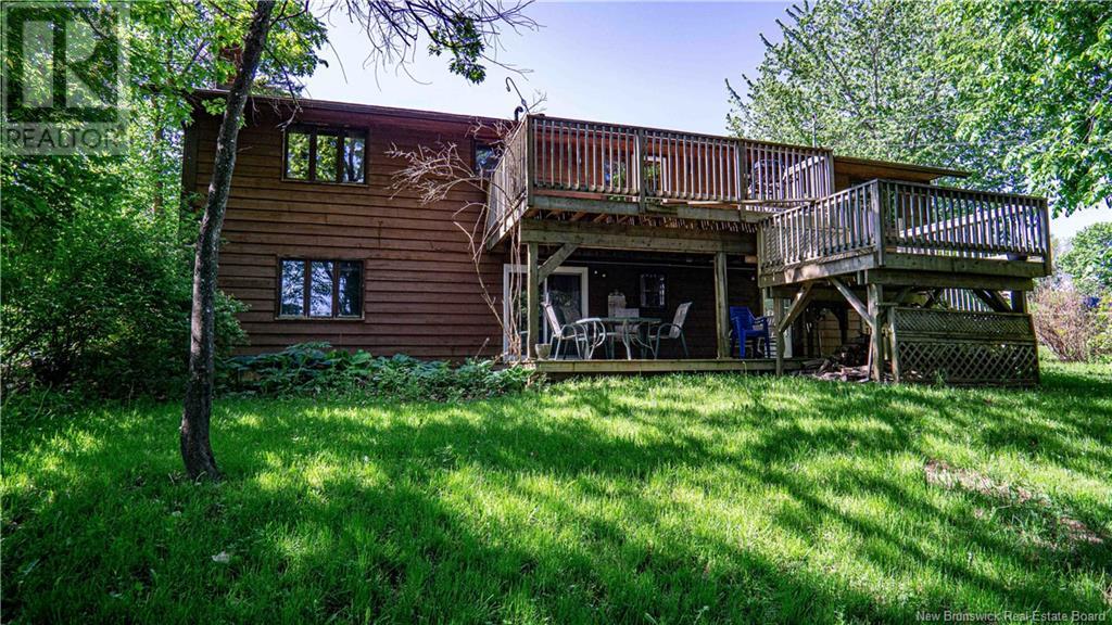 Property at 340 MacDonald Avenue image 3