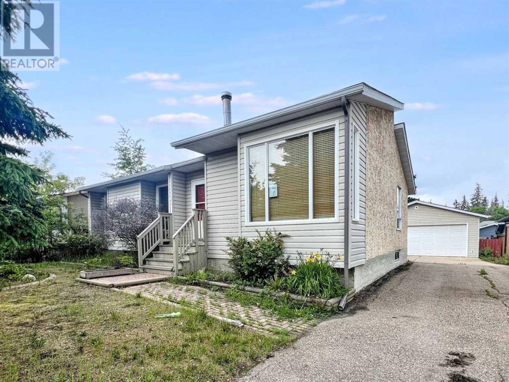Property at 165 Rogers Crescent image 2