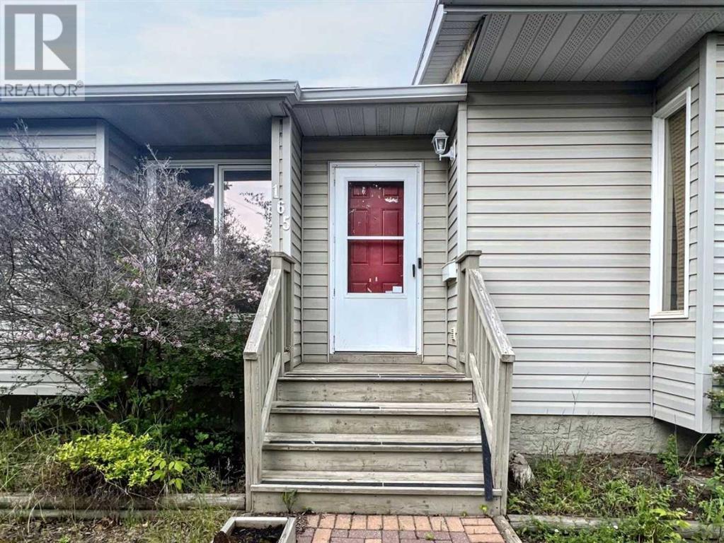 Property at 165 Rogers Crescent image 3
