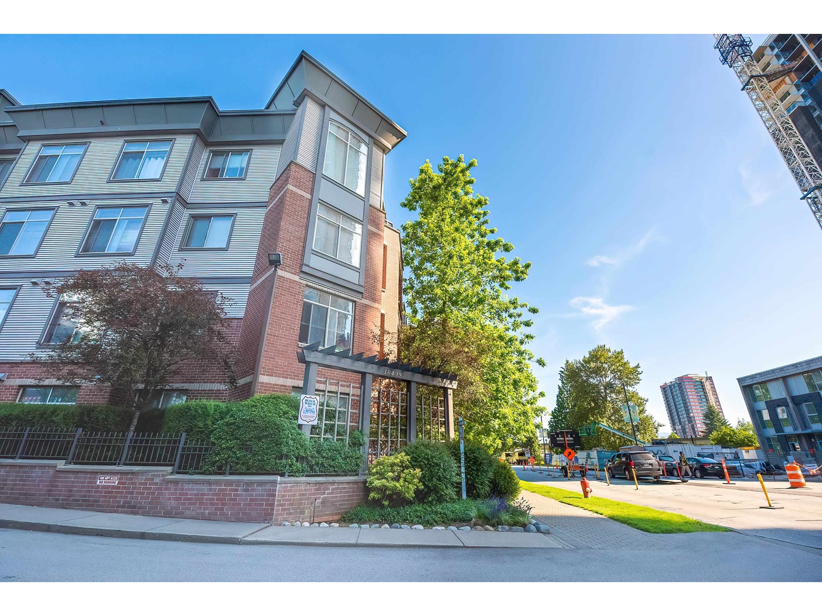 309 10499 UNIVERSITY DRIVE, Surrey, British Columbia