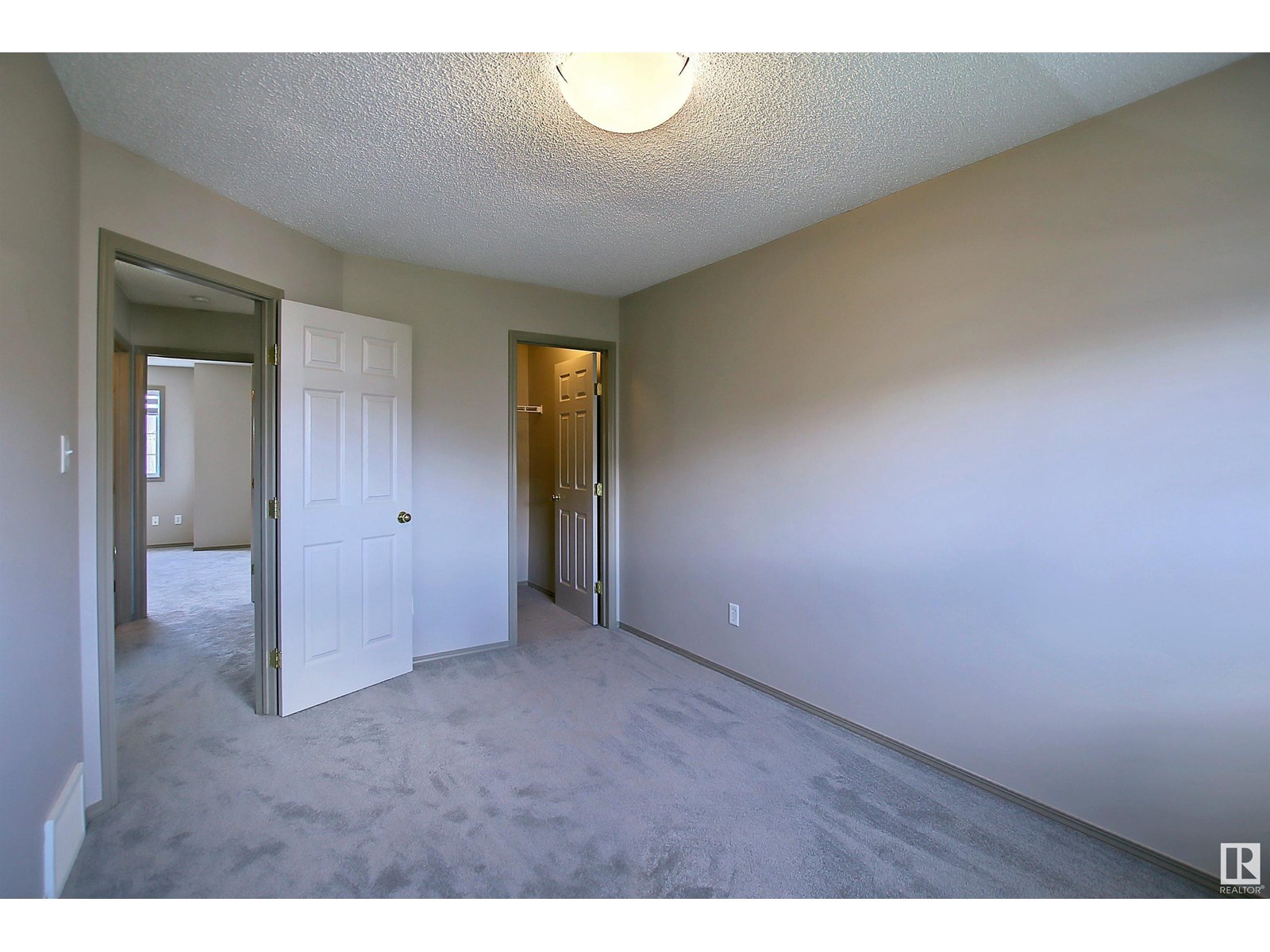 Property at 8129 7 AV SW image 2