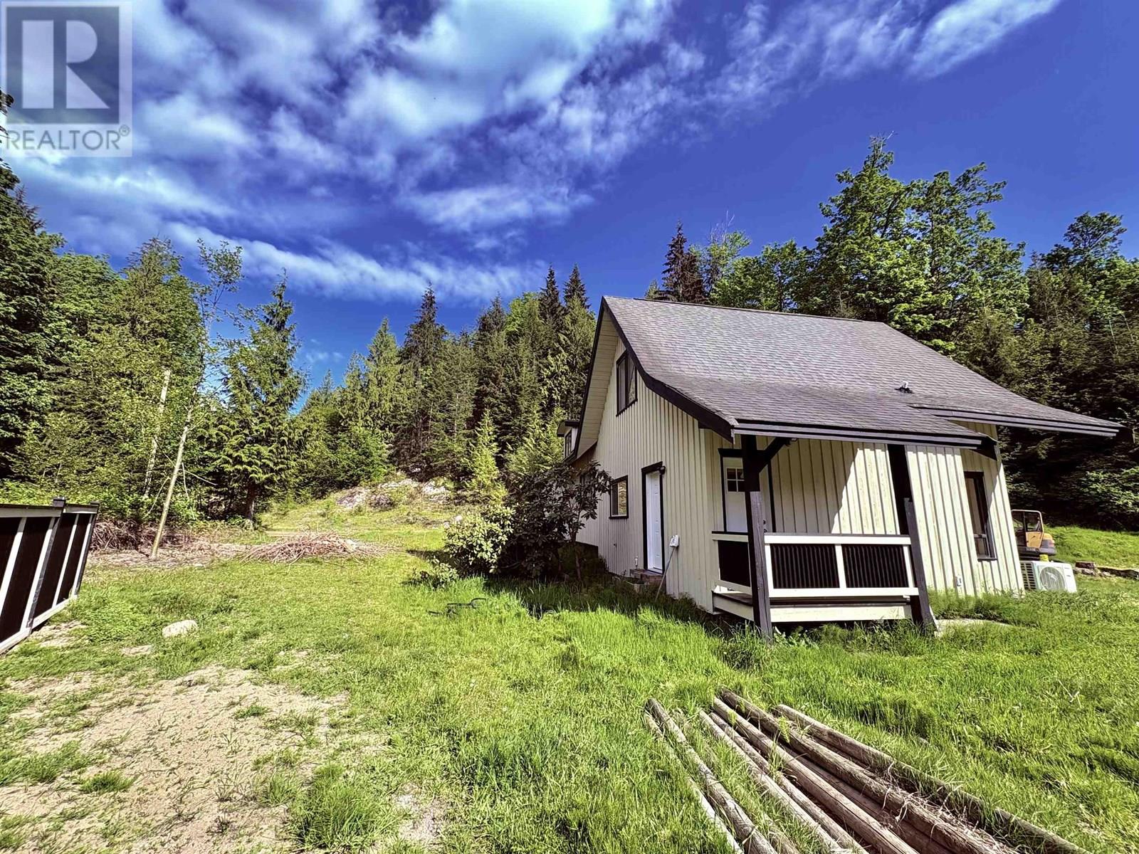 Property at 650a DULCIE ROAD image 5