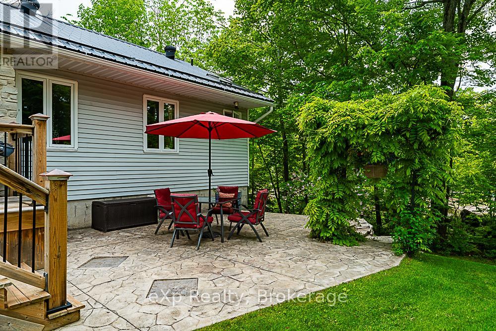 5 15th Avenue, South Bruce Peninsula, Ontario  N0H 2T0 - Photo 30 - X12109285