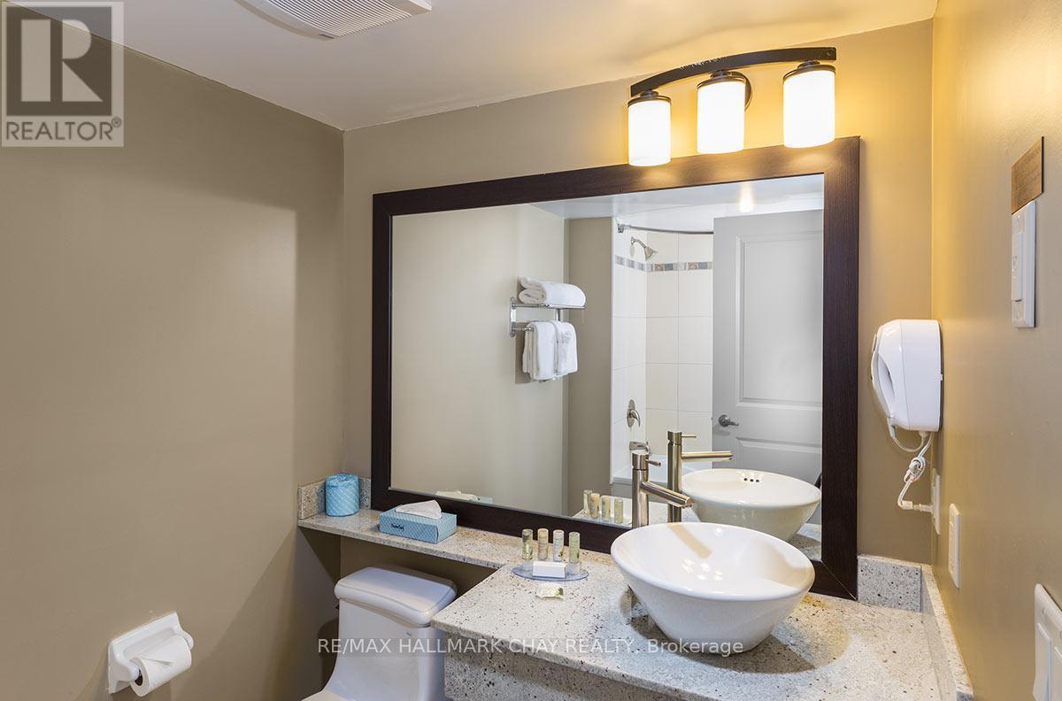 2311/13 - 9 Harbour Street E, Collingwood, Ontario  L9Y 5C5 - Photo 12 - S12222241