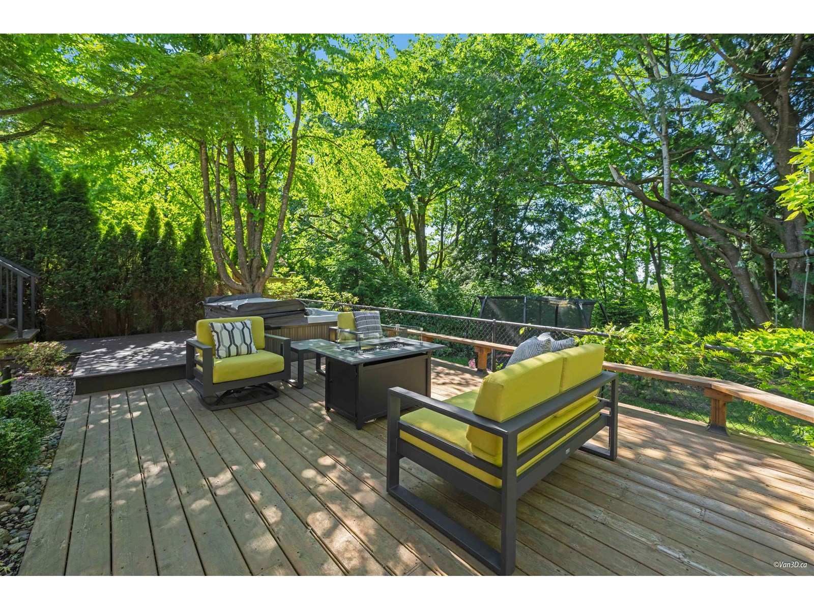 Property at 3873 154 STREET image 2