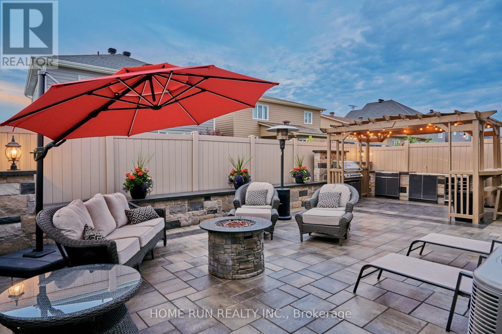 Property at 341 ROUNCEY ROAD image 3