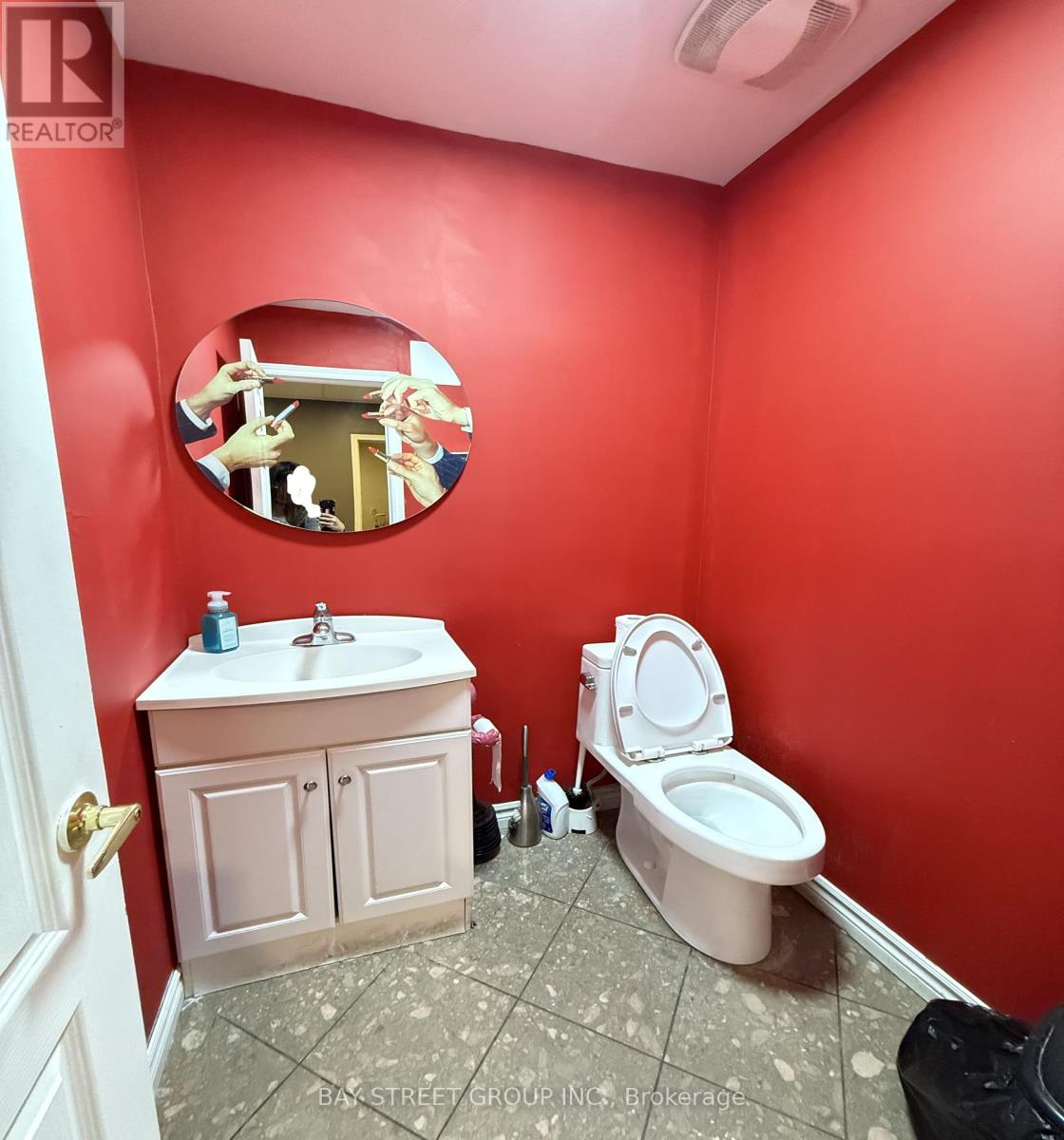 203-204 - 9005 Leslie Street, Richmond Hill (Beaver Creek Business Park), Ontario  L4B 1G7 - Photo 18 - N12222275