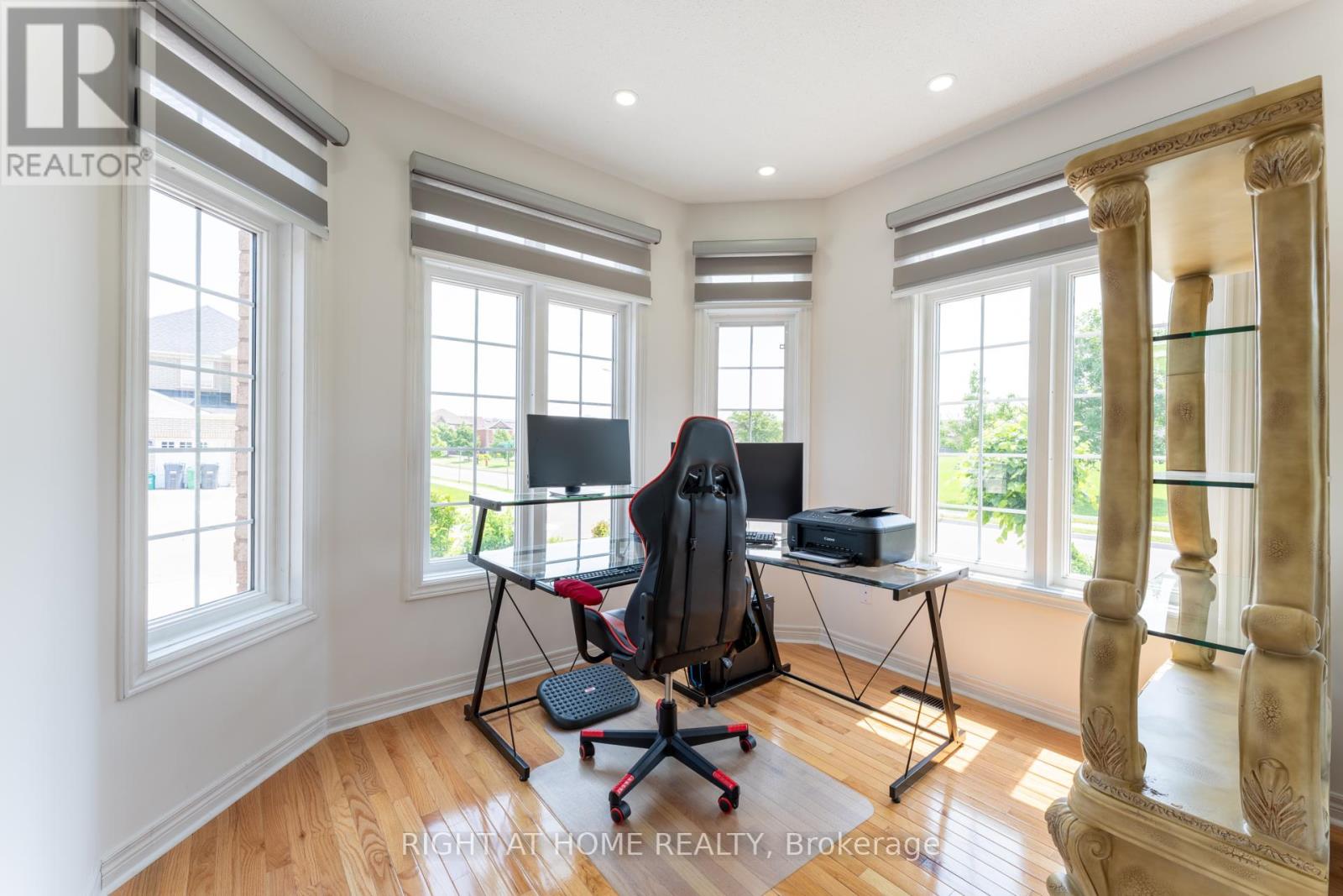 Property at 15 TOURNAMENT DRIVE image 5