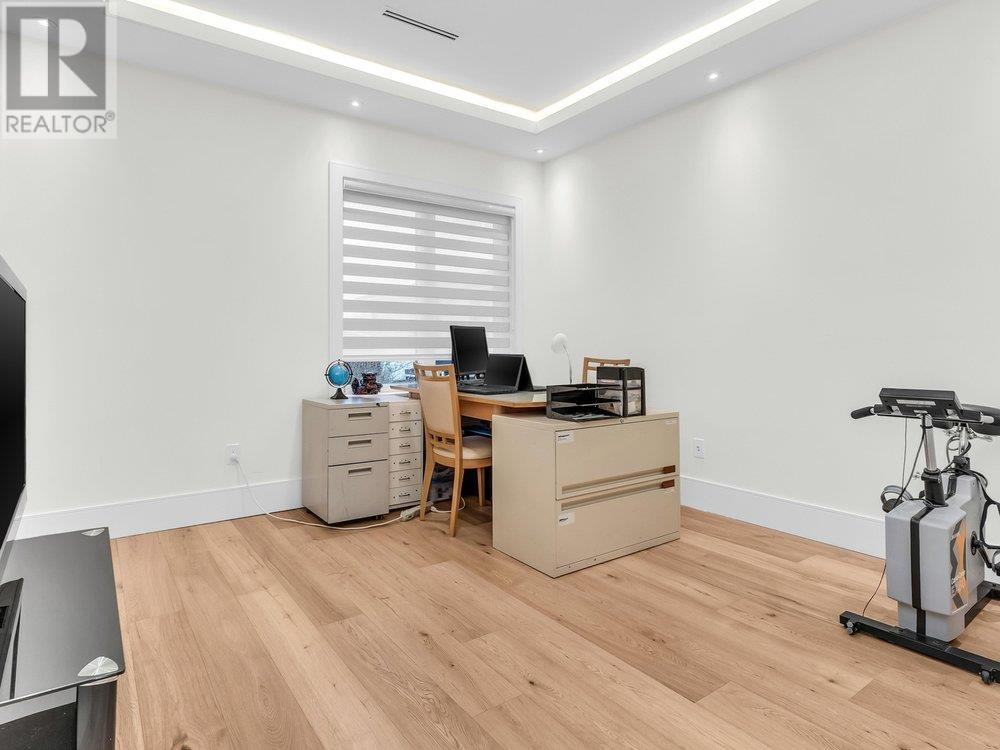 Listing Picture 22 of 40 : 3771 BOWEN DRIVE, Richmond / 烈治文 - 魯藝地產 Yvonne Lu Group - MLS Medallion Club Member