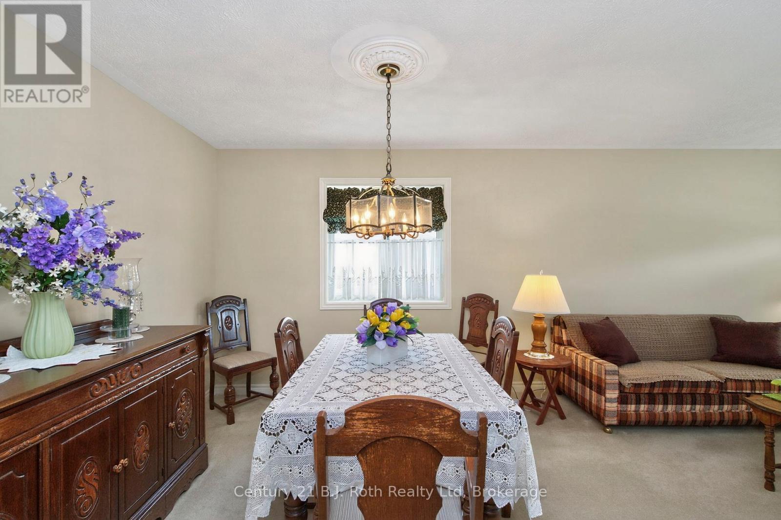 67 James Street, Penetanguishene, Ontario  L9M 2H8 - Photo 21 - S12222361