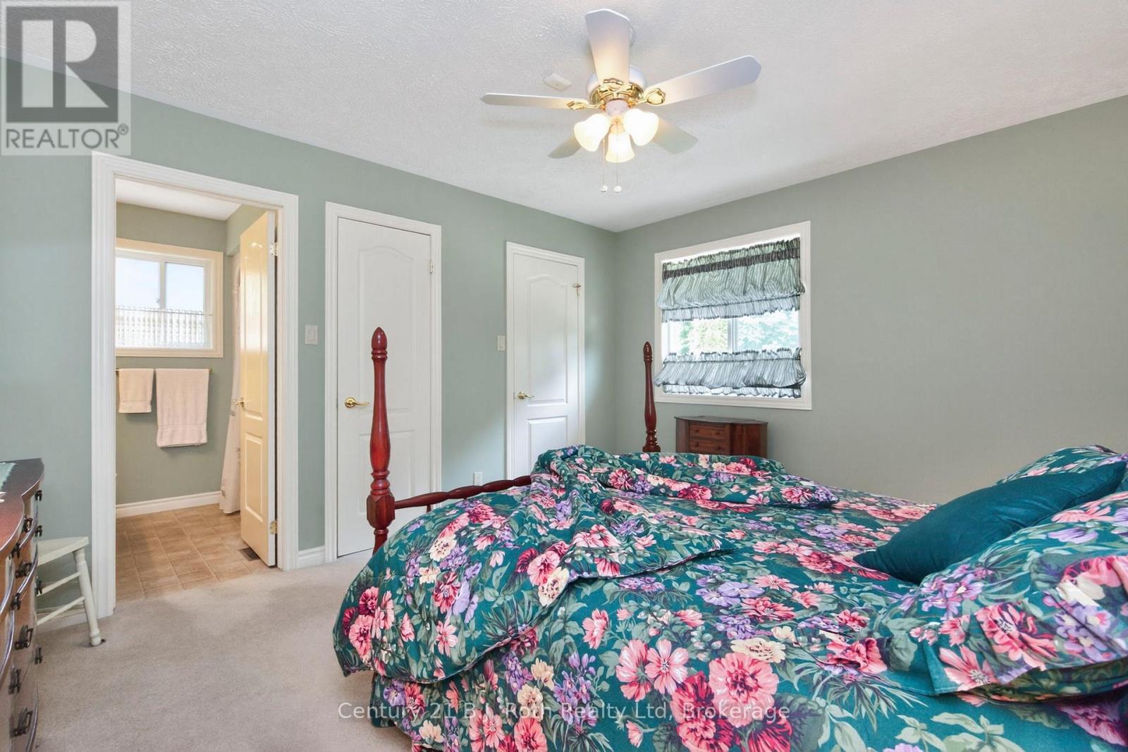 67 James Street, Penetanguishene, Ontario  L9M 2H8 - Photo 24 - S12222361