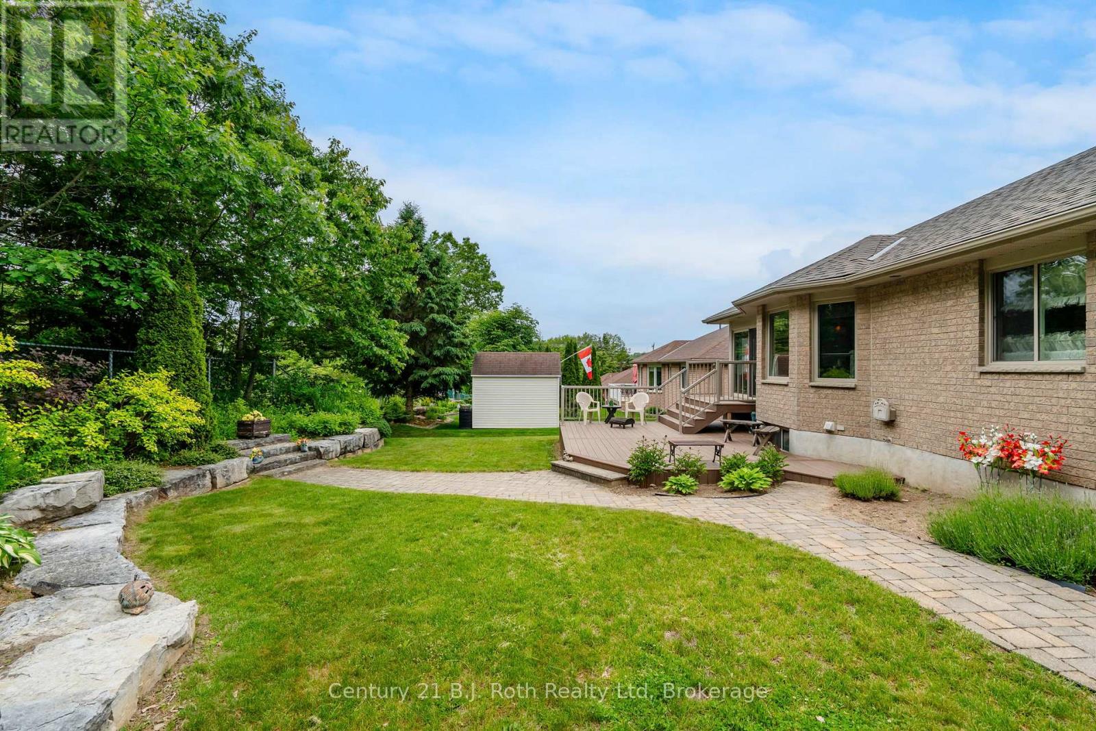 67 James Street, Penetanguishene, Ontario  L9M 2H8 - Photo 35 - S12222361