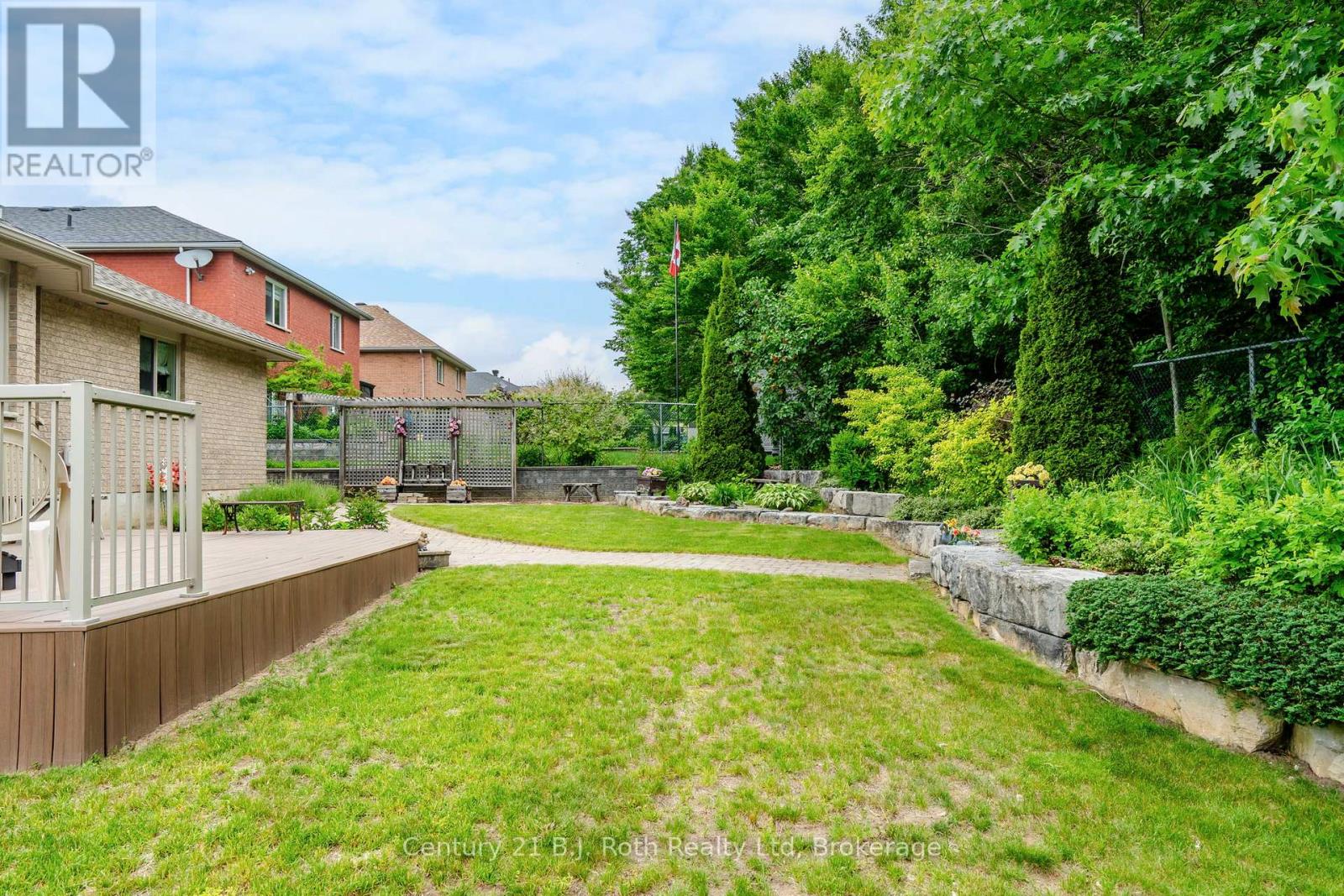 67 James Street, Penetanguishene, Ontario  L9M 2H8 - Photo 38 - S12222361