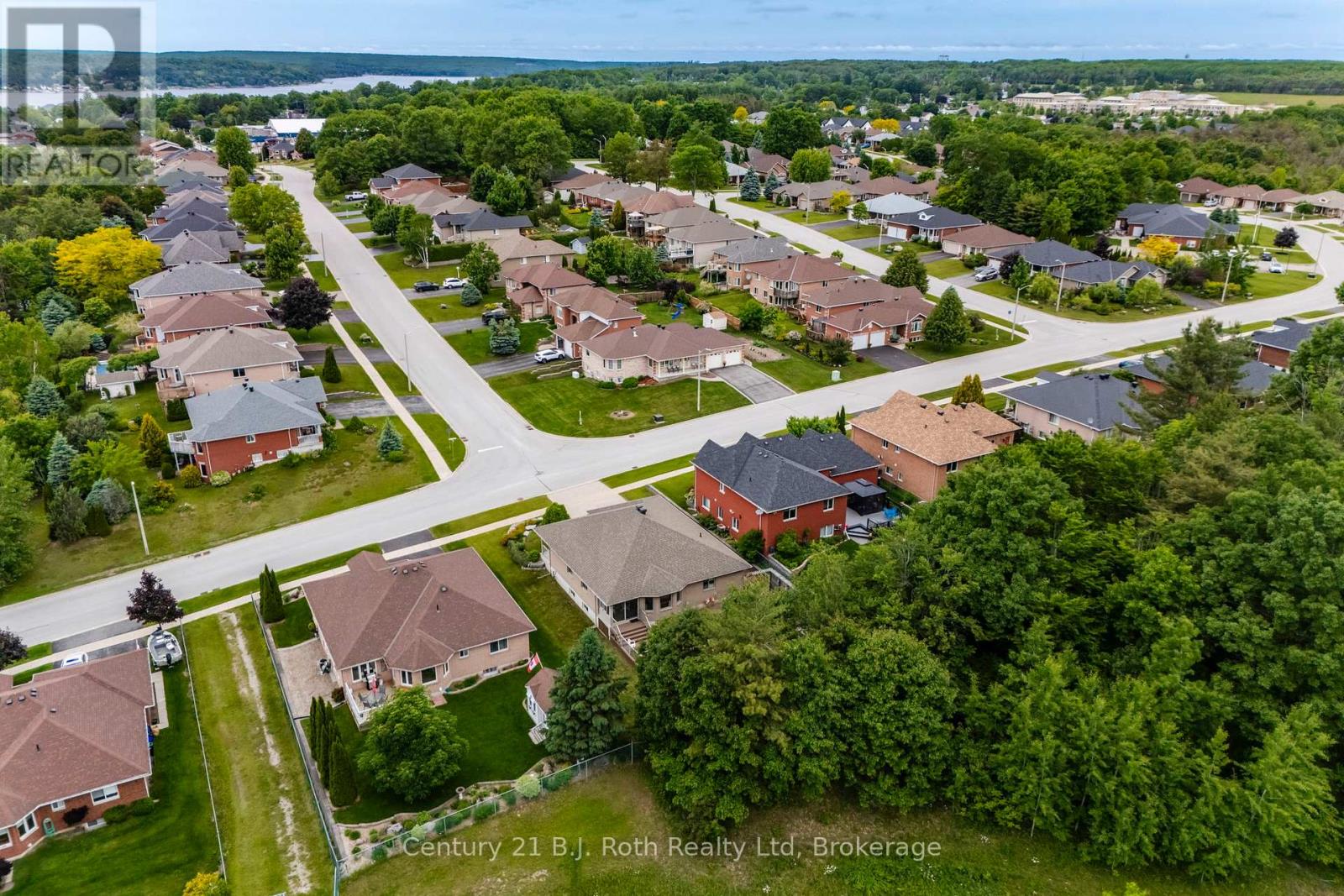 67 James Street, Penetanguishene, Ontario  L9M 2H8 - Photo 44 - S12222361