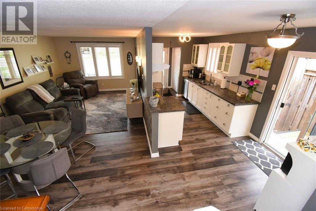 Property at 101 HIGHBURY Drive image 5