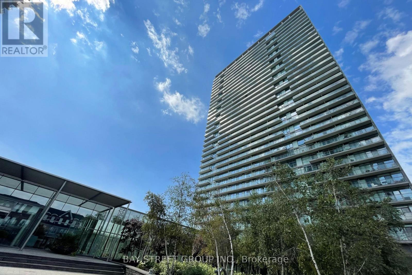 1510 - 105 The Queensway Avenue, Toronto, Ontario M6S 5B5 - Photo 1 - W12222322