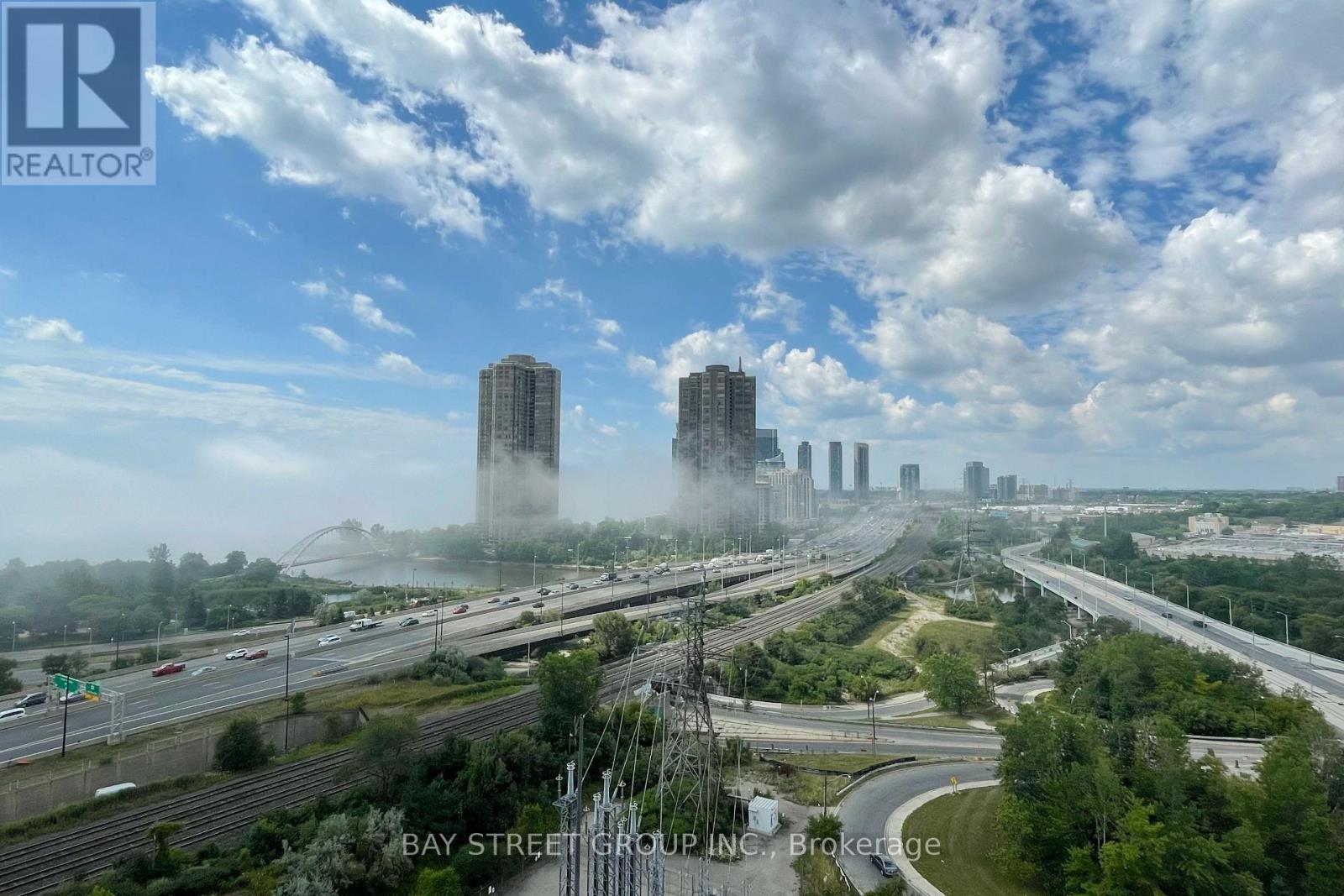 1510 - 105 The Queensway Avenue, Toronto, Ontario M6S 5B5 - Photo 9 - W12222322