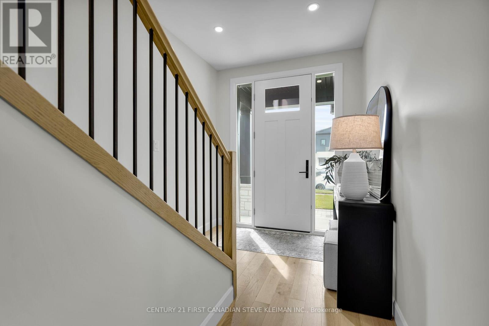 1327 Bush Hill Link, London North, Ontario  N6G 0X6 - Photo 6 - X12222397