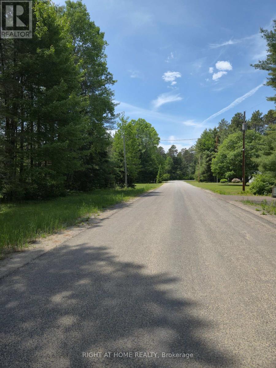 66 Ginza Street, Greater Madawaska, Ontario  K0J 2R0 - Photo 12 - X12222368