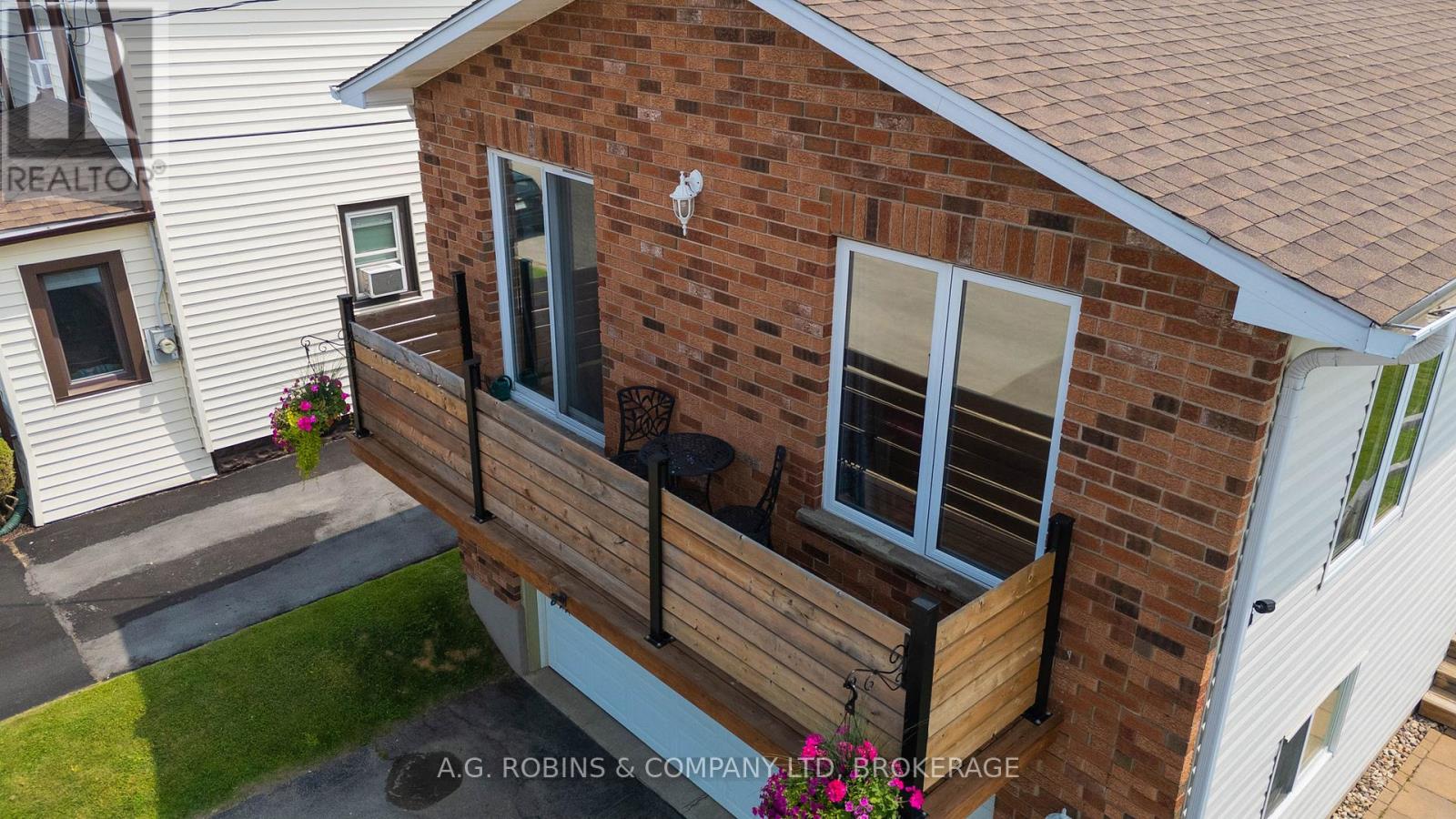 Property at 465 DAVID STREET image 4