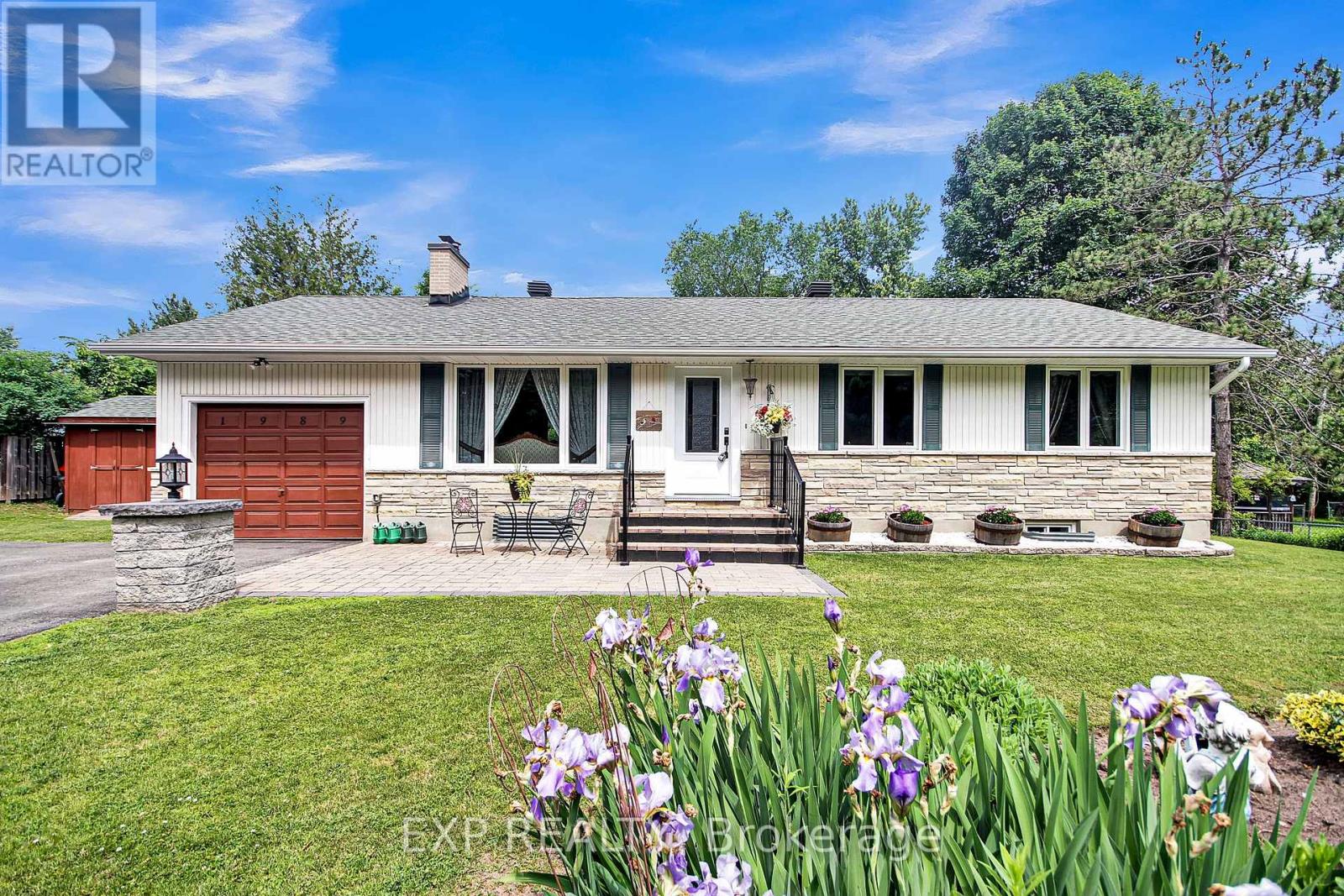 Property at 1989 RIDEAU ROAD image 1