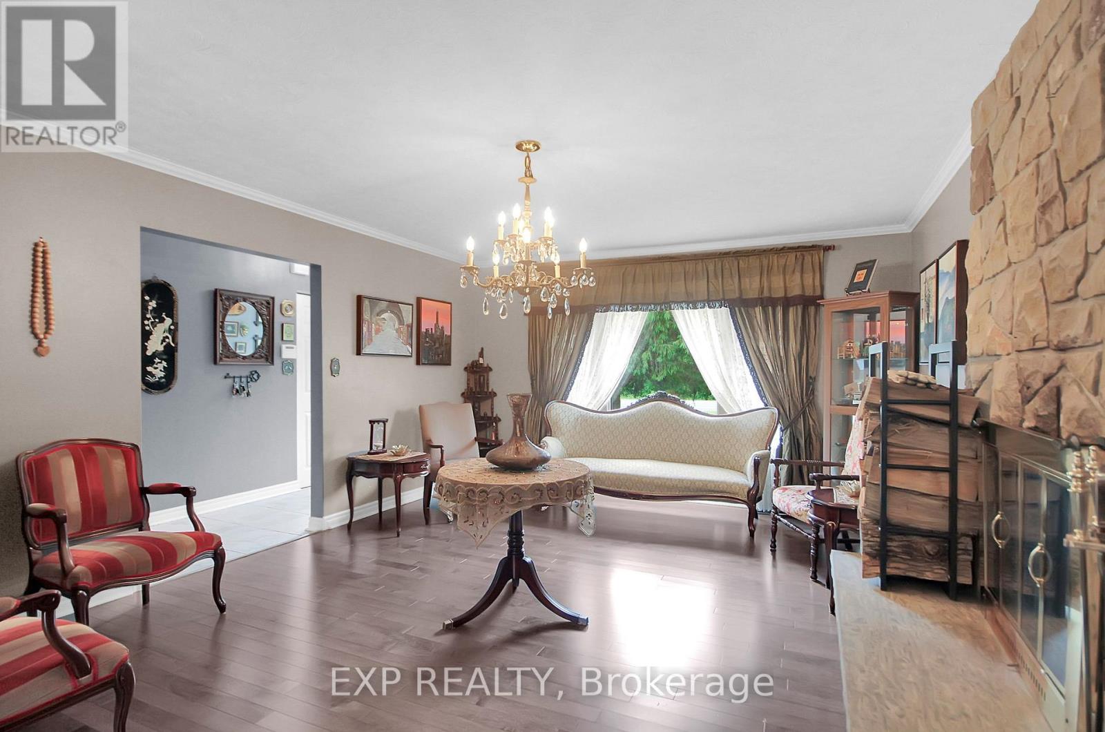 Property at 1989 RIDEAU ROAD image 5