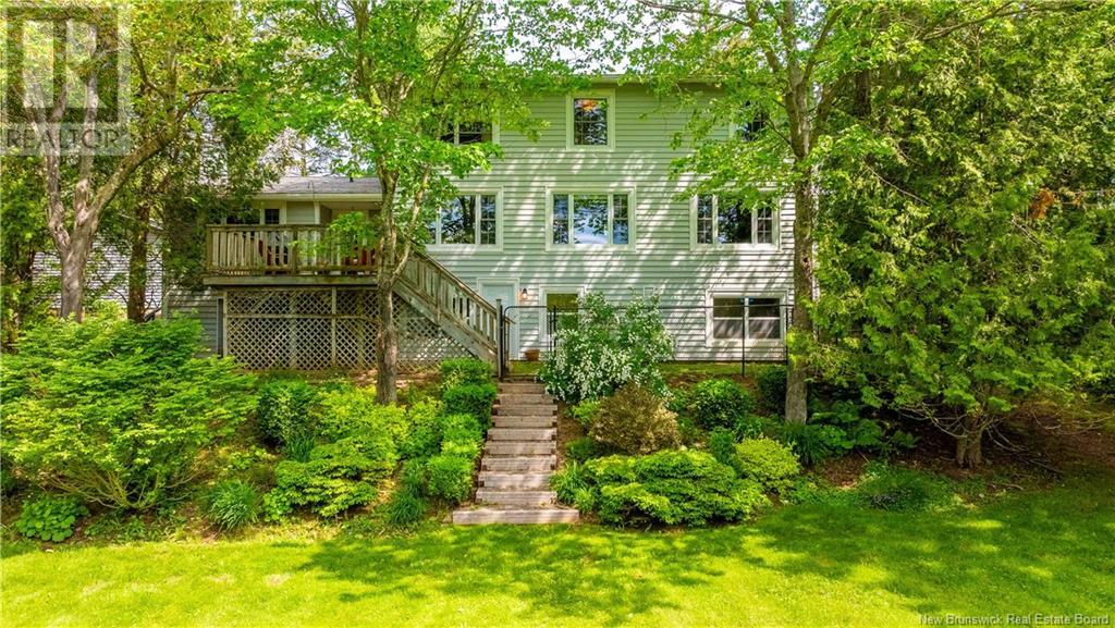 Property at 704 Hampton Road image 4