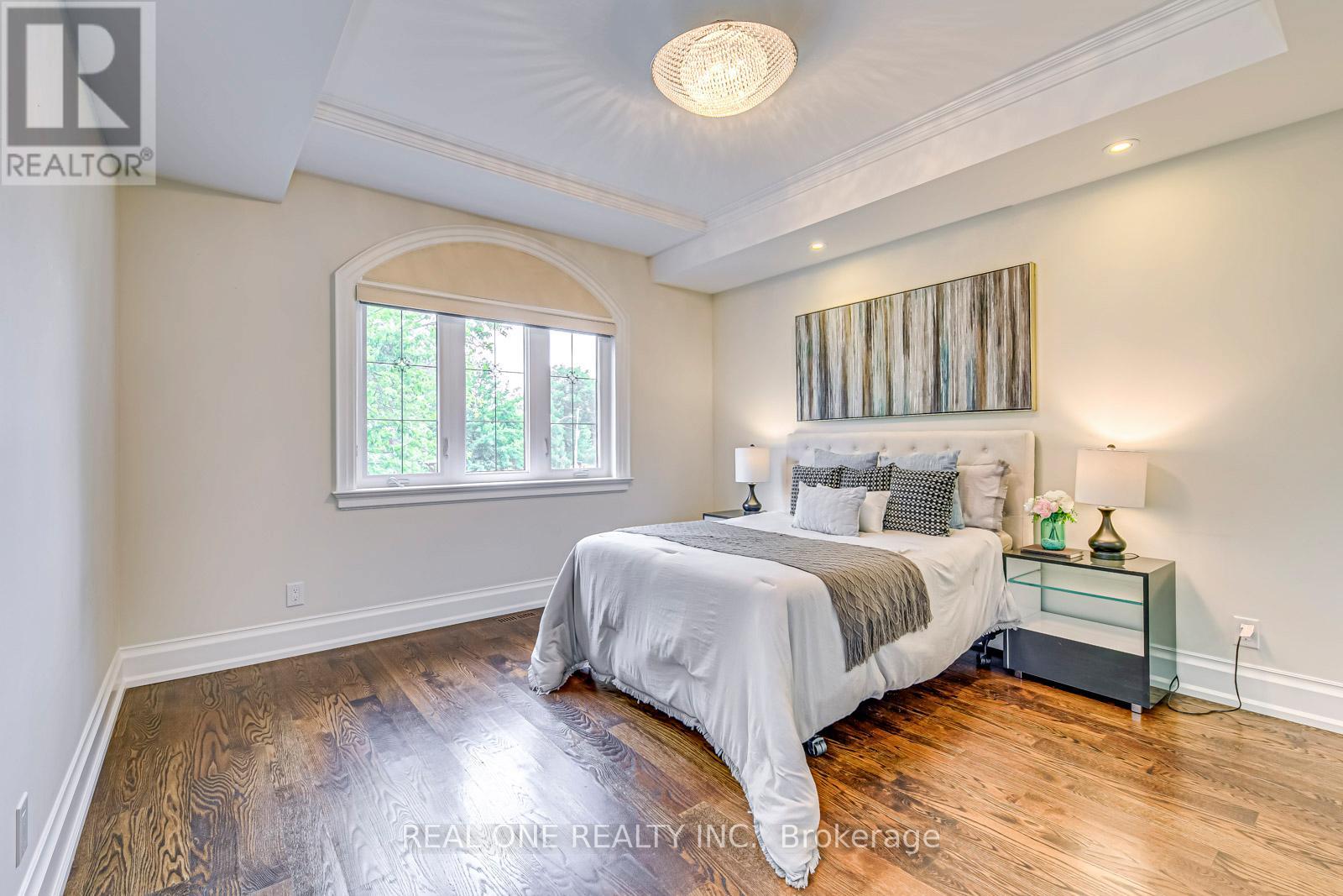 332 Sawyer Road, Oakville (Wo West), Ontario  L6L 3N7 - Photo 26 - W12222420