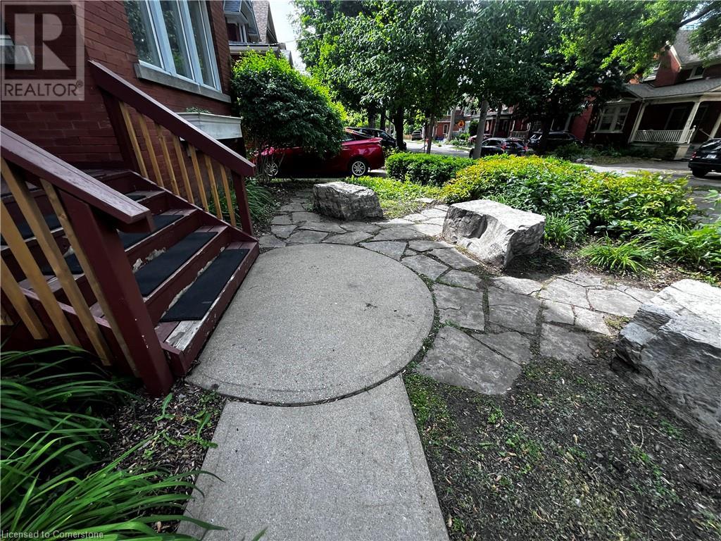 Property at 19 SCHNEIDER Avenue image 5
