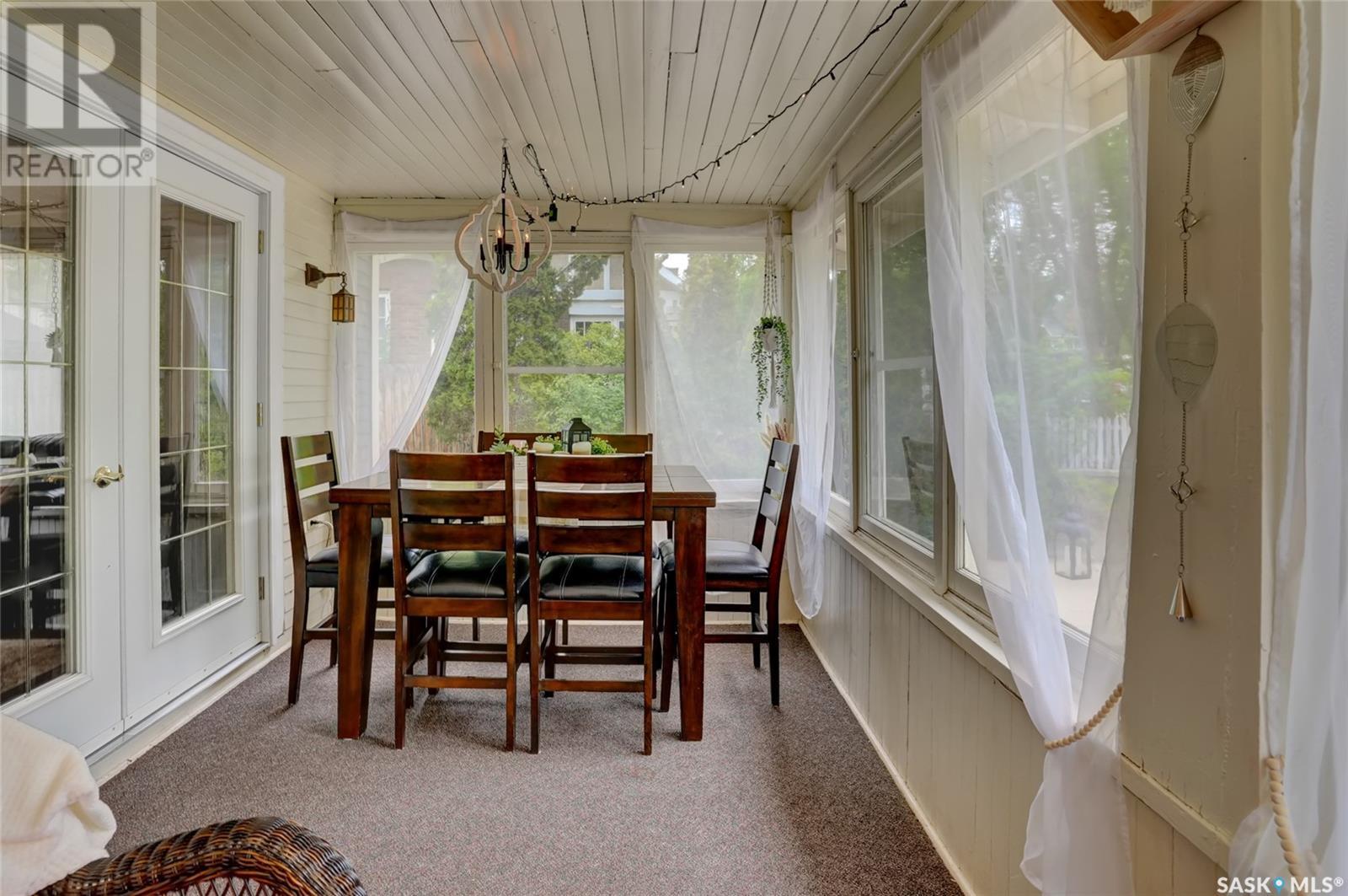 Property at 1072 2nd AVENUE NW image 5