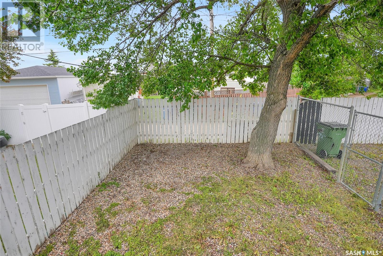 833 Keith Street, Moose Jaw, Saskatchewan  S6H 5R4 - Photo 44 - SK009518