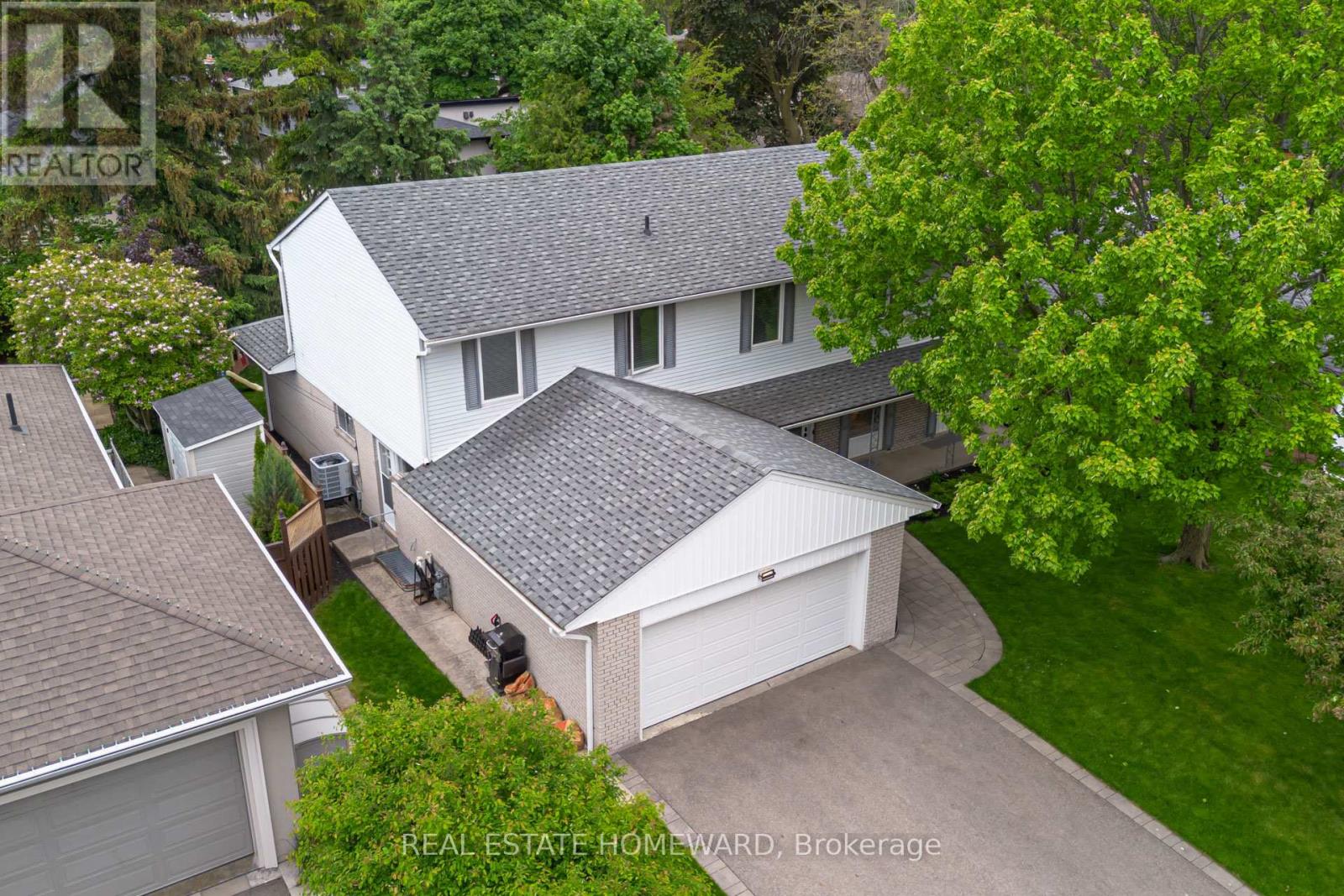 Property at 60 RAVENSBOURNE CRESCENT image 2