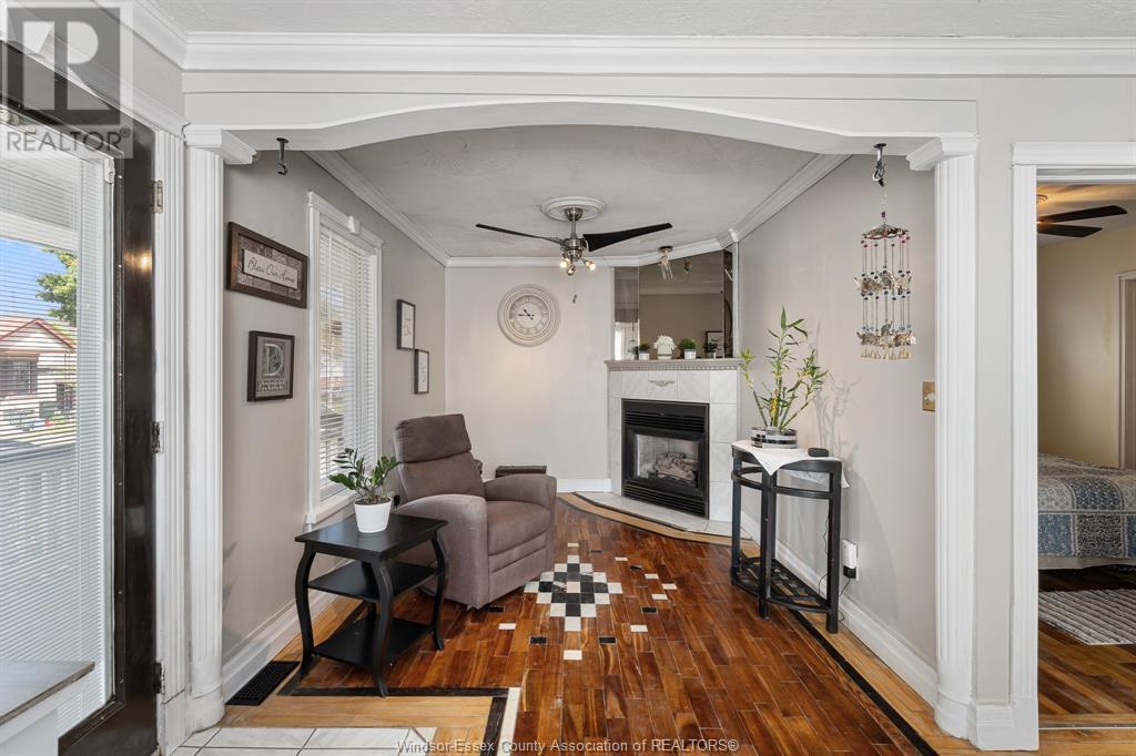 Property at 898 JOS JANISSE ... image 5