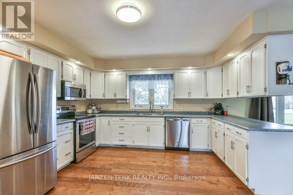 37456 Talbot Line, Southwold (Frome), Ontario  N0L 2E0 - Photo 10 - X12222458