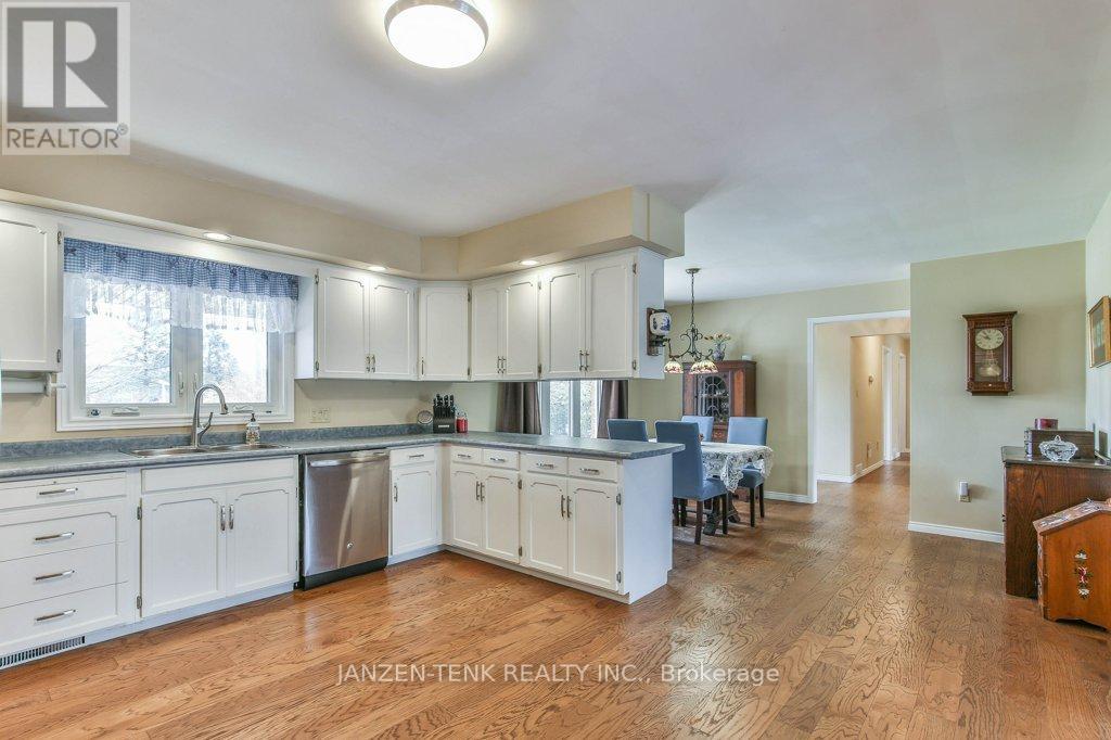 37456 Talbot Line, Southwold (Frome), Ontario  N0L 2E0 - Photo 11 - X12222458