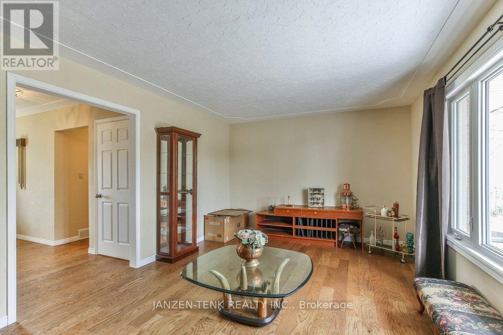 37456 Talbot Line, Southwold (Frome), Ontario  N0L 2E0 - Photo 17 - X12222458