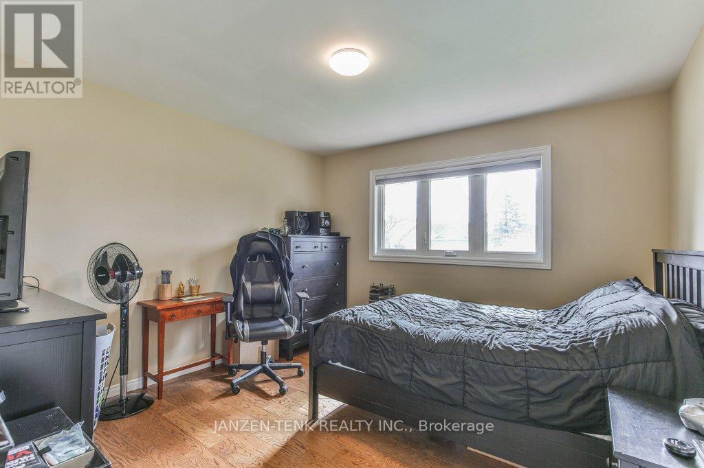 37456 Talbot Line, Southwold (Frome), Ontario  N0L 2E0 - Photo 21 - X12222458