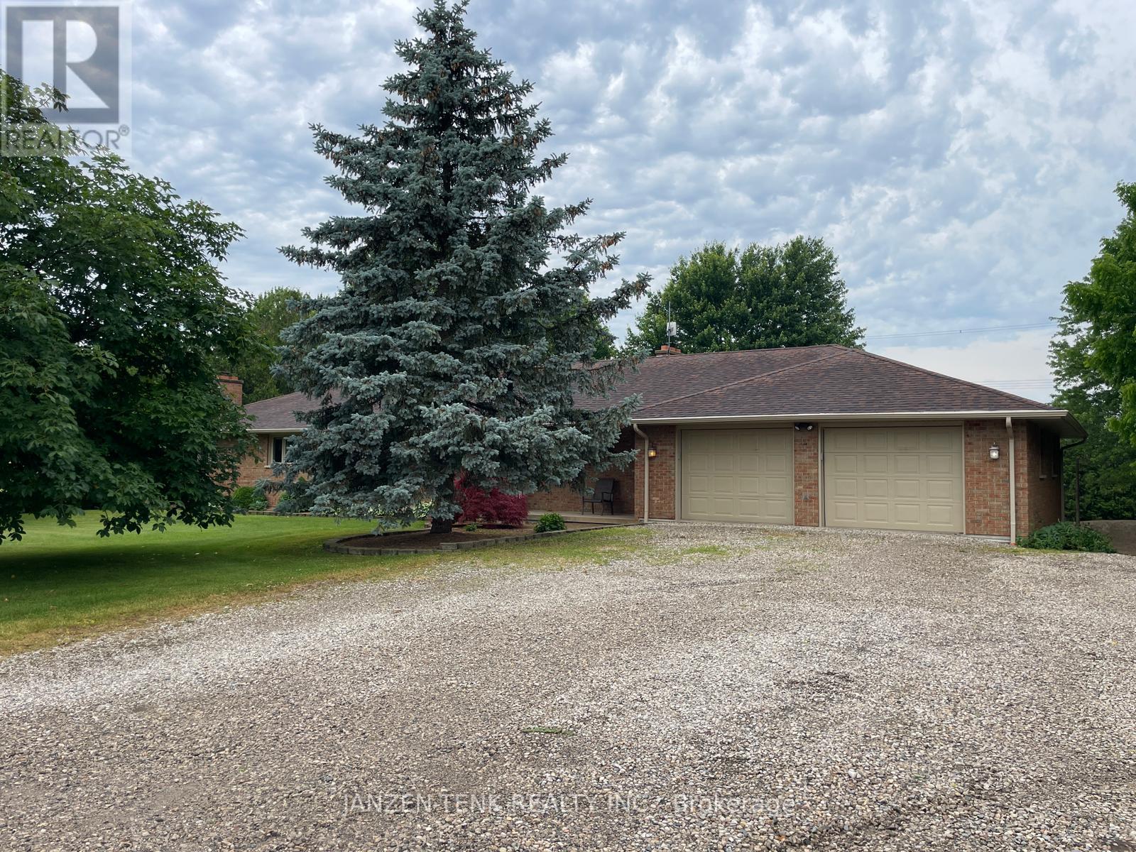 37456 Talbot Line, Southwold (Frome), Ontario  N0L 2E0 - Photo 3 - X12222458