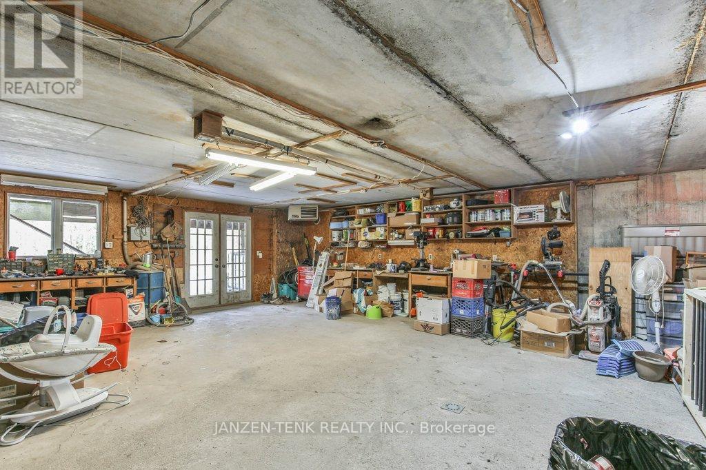 37456 Talbot Line, Southwold (Frome), Ontario  N0L 2E0 - Photo 42 - X12222458