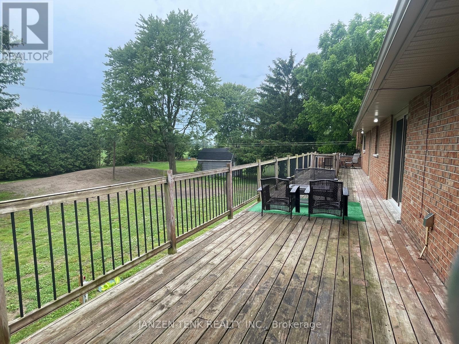 37456 Talbot Line, Southwold (Frome), Ontario  N0L 2E0 - Photo 45 - X12222458
