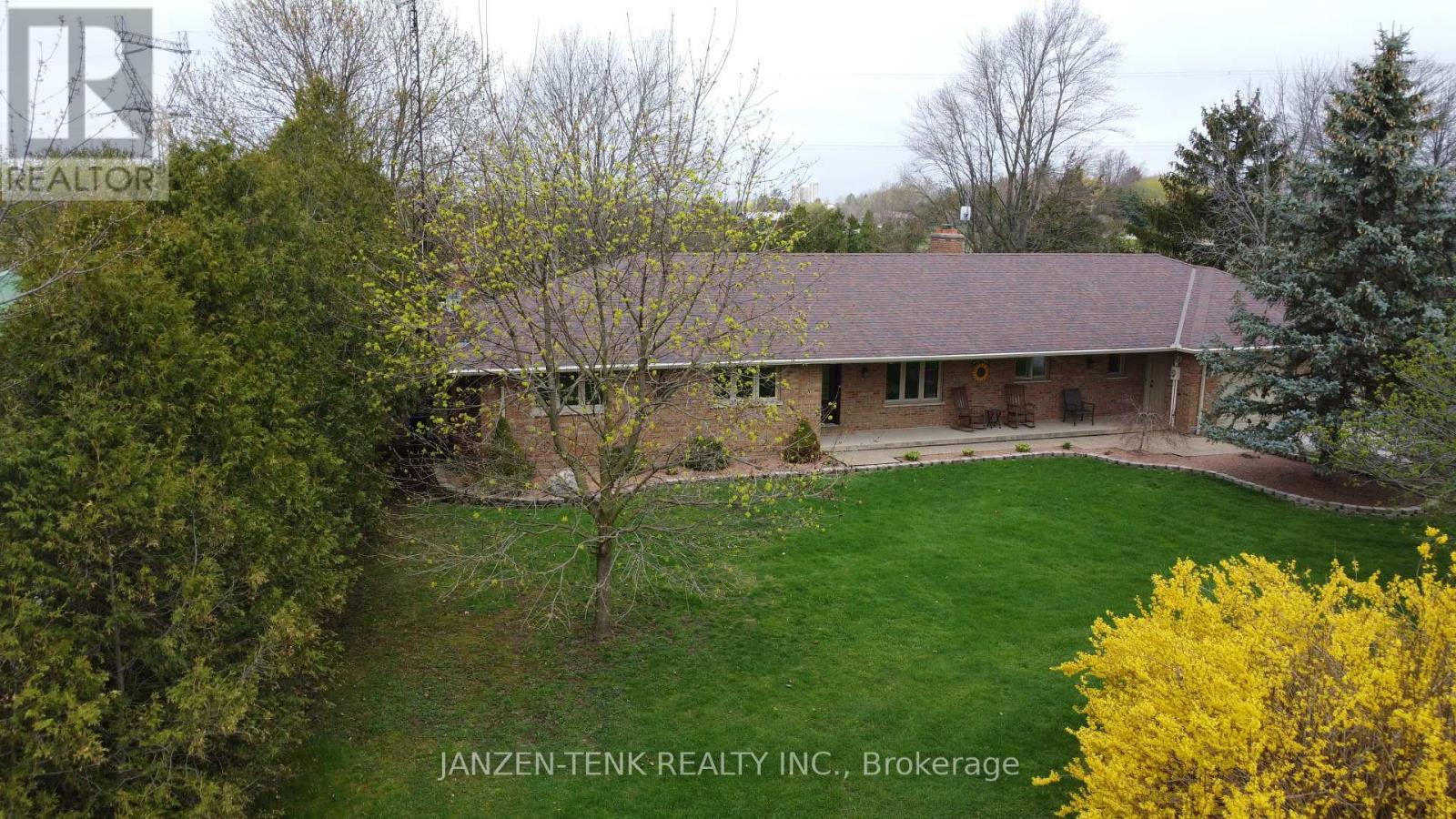 37456 Talbot Line, Southwold (Frome), Ontario  N0L 2E0 - Photo 48 - X12222458