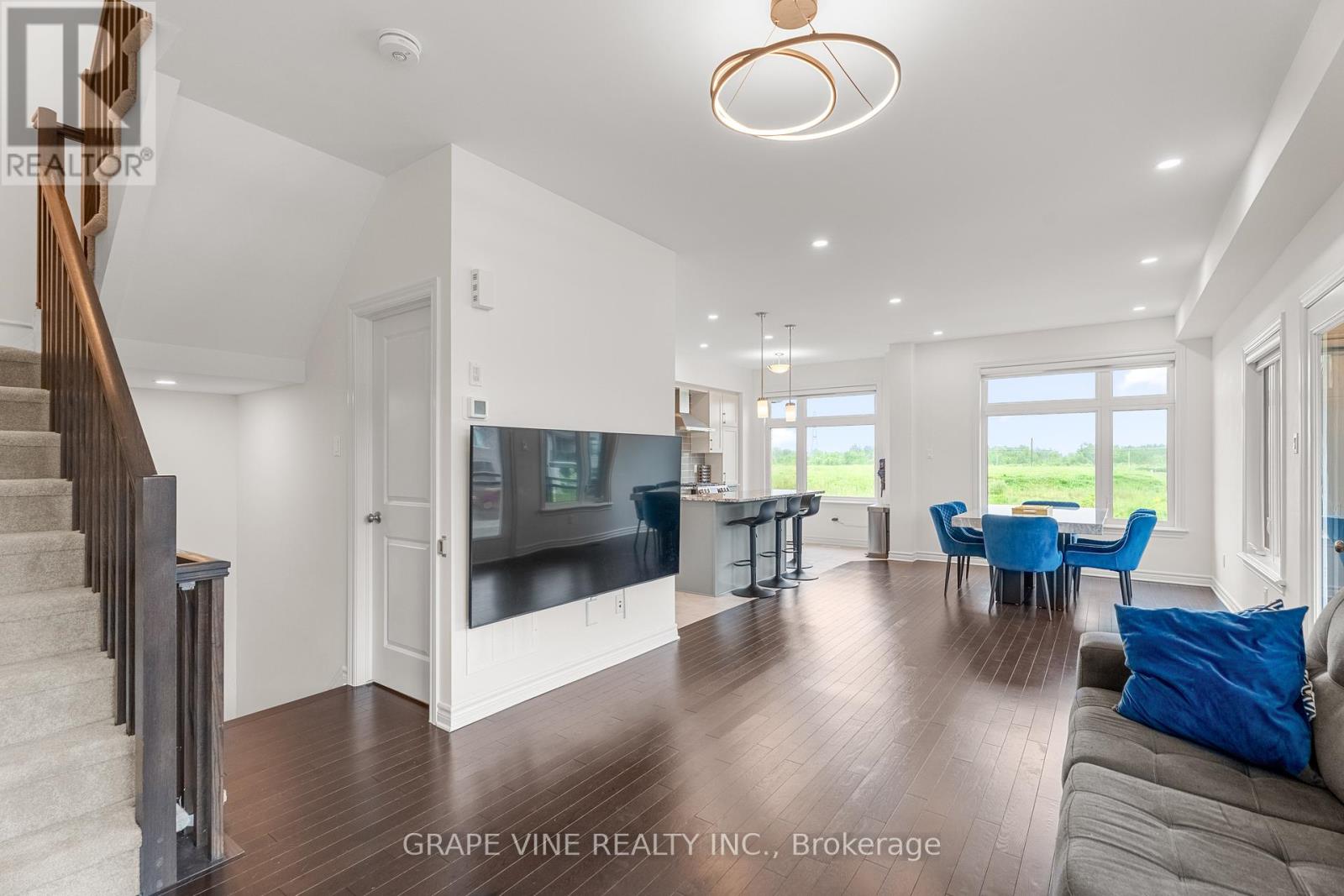 60 Verglas Lane, Ottawa, Ontario  K1W 0R2 - Photo 13 - X12222465