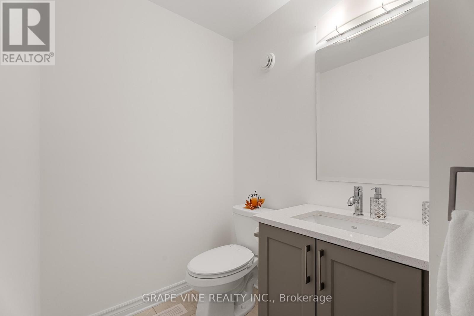 60 Verglas Lane, Ottawa, Ontario  K1W 0R2 - Photo 17 - X12222465