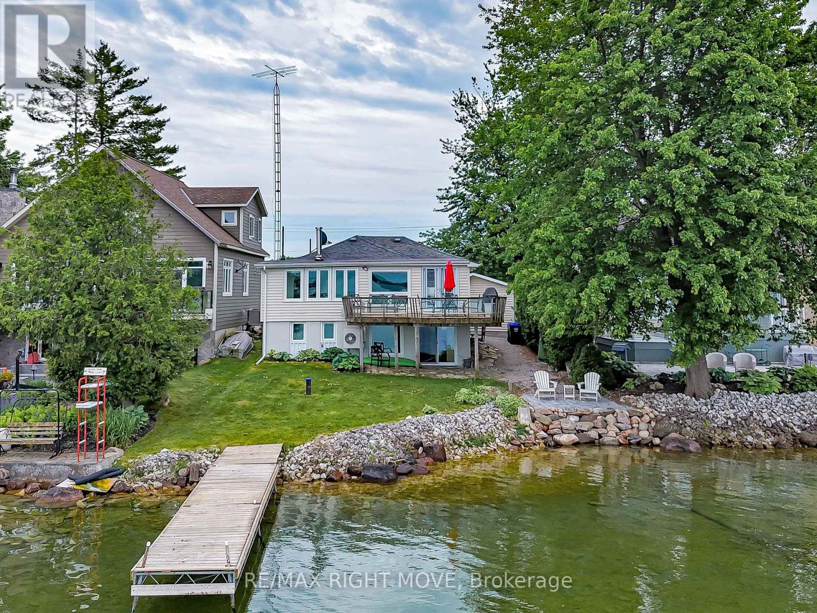 Property at 3752 PORTAGE BAY ROAD image 1